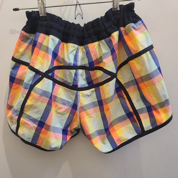 Lululemon Seawheeze 2013 Entry Speed Short - Plaid - Size S - Picture 10 of 14